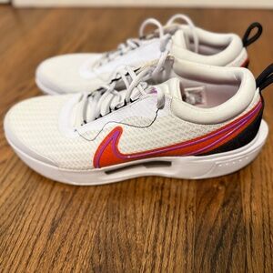 Nike Court Zoom